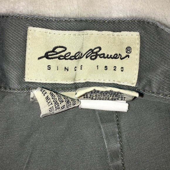 Eddie Bauer olive green shorts - Picture 2 of 4